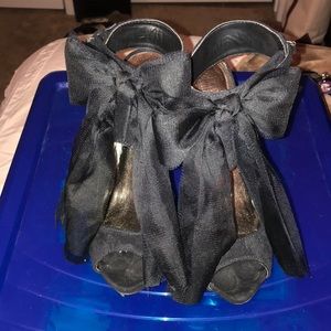 Black tulle bowed heels